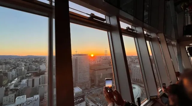 【中部電力 MIRAI TOWER】今年も「年越しカウントダウンライトアップ」を開催！前回よりパワーアップした光の演出とともに、2026年の幕開けをお祝いします。名古屋テレビ塔株式会社