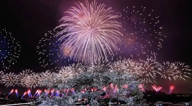 「富士山花火vsスピードウェイ2026」1月11日(日)10時より一般販売開始　サーキット走行付き新チケット2種も登場 / 公共交通機関（路線バス）臨時運行決定　富士スピードウェイ株式会社