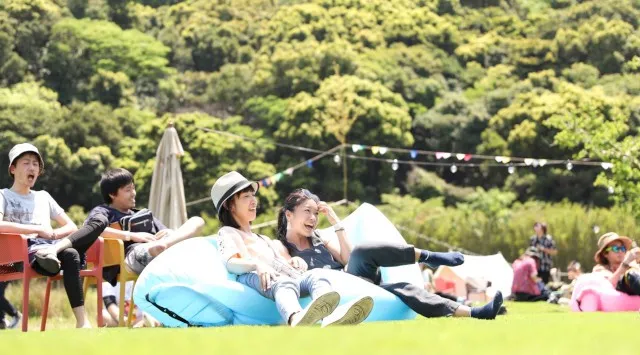 無人島での野外シネマフェス【MUJINTO cinema CAMP JINOSHIMA】 2026.5.30（土）〜5.31（日）に開催決定！　　　3.10（火）よりチケット販売開始！！