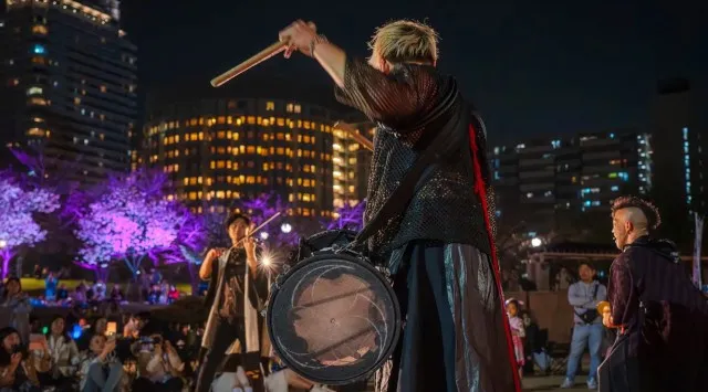 【大阪市】サクラ舞い散る春のひととき、桜色ランタンが夜空を彩るお花見イベント 「扇町桜まつり」開催並びにチケット発売についてお知らせ　株式会社SBI MUSIC CIRCUS