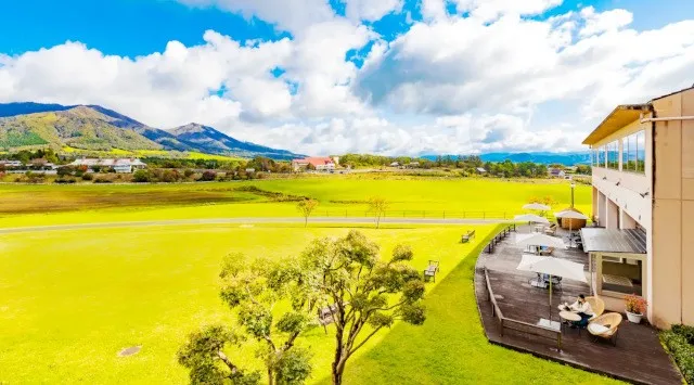 休暇村蒜山高原では、宿泊者限定で桜の名所にご案内するサービスを4月1日より開始します　～新庄村がいせん桜や茅部神社の桜並木をお楽しみください～ 自然にときめくリゾート 休暇村