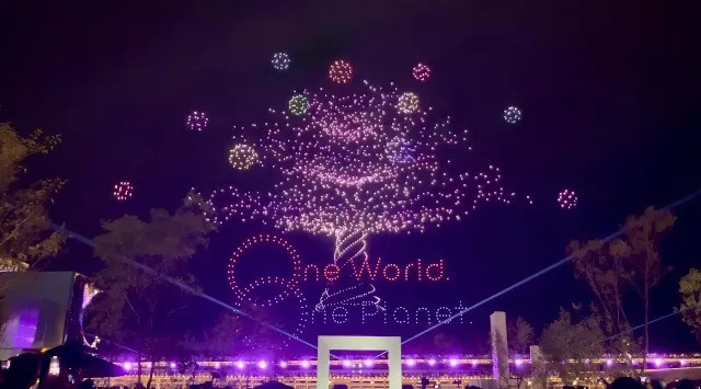 大阪・関西万博の夜空を、もう一度。開幕1周年記念ドローンショー特別プロジェクト始動！推計約876万人が見上げた万博の夜空が一夜限定で蘇る！株式会社レッドクリフ