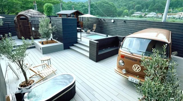 清流が目の前の絶好のロケーション。清流×サウナの最高のととのい体験「コモリバサウナフェス 2026 summer」 を開催　4種類のサウナとコモリバのロケーション　株式会社ONDOホールディングス