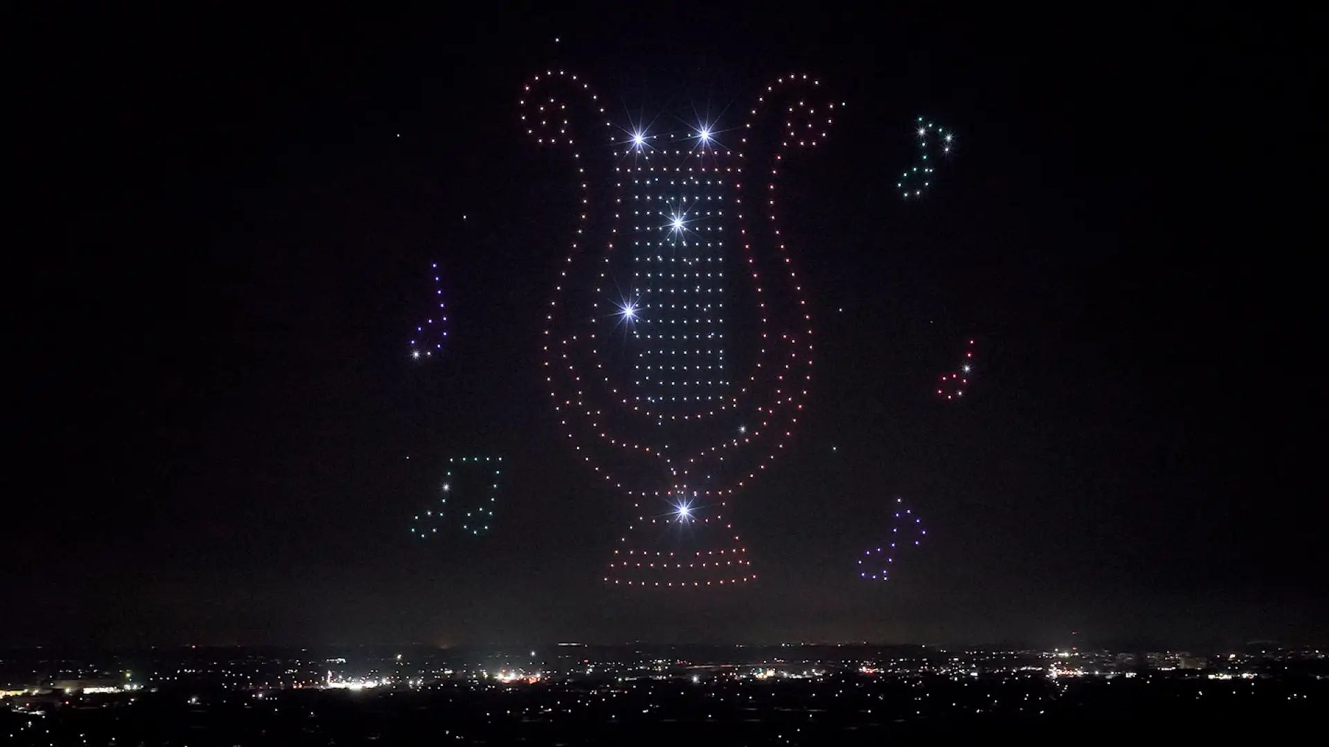 「東京 星空と光の夏祭り 2026」ドローンショー詳細・出演アーティスト・タイムテーブルを公開～映画『スパイダーマン：ブランド・ニュー・デイ』スペシャルドローンショーやオリジナル演出