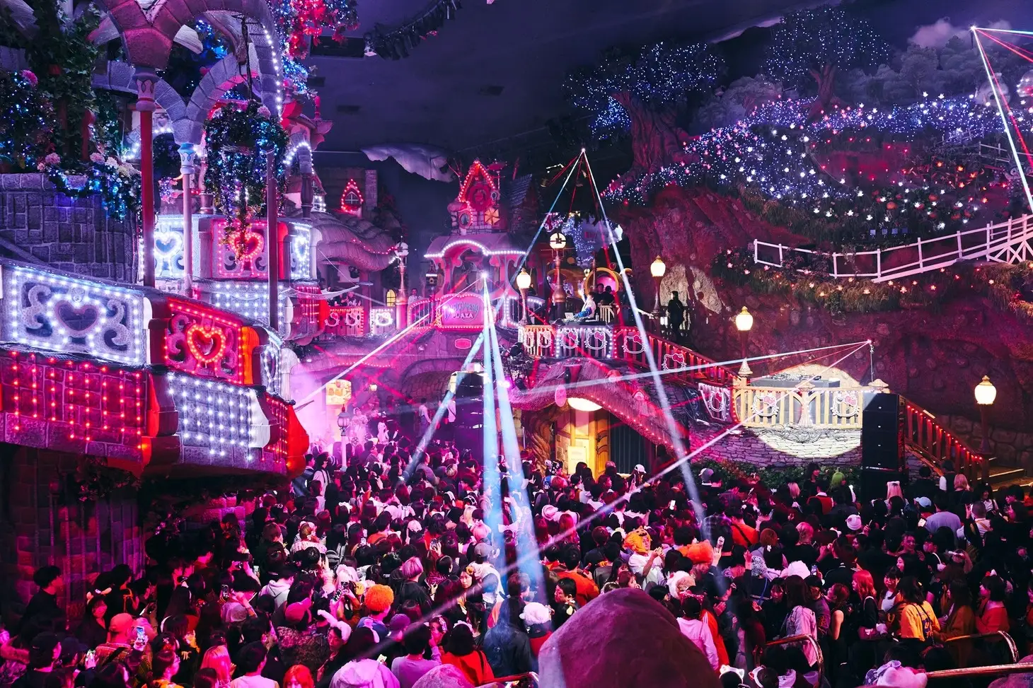 ピューロランドならでは、一夜限りのオールナイトハロウィーン音楽フェス「SPOOKY PUMPKIN 2026」10月31日（土）開催！スチャダラパー、水曜日のカンパネラら第一弾アーティスト33組発表