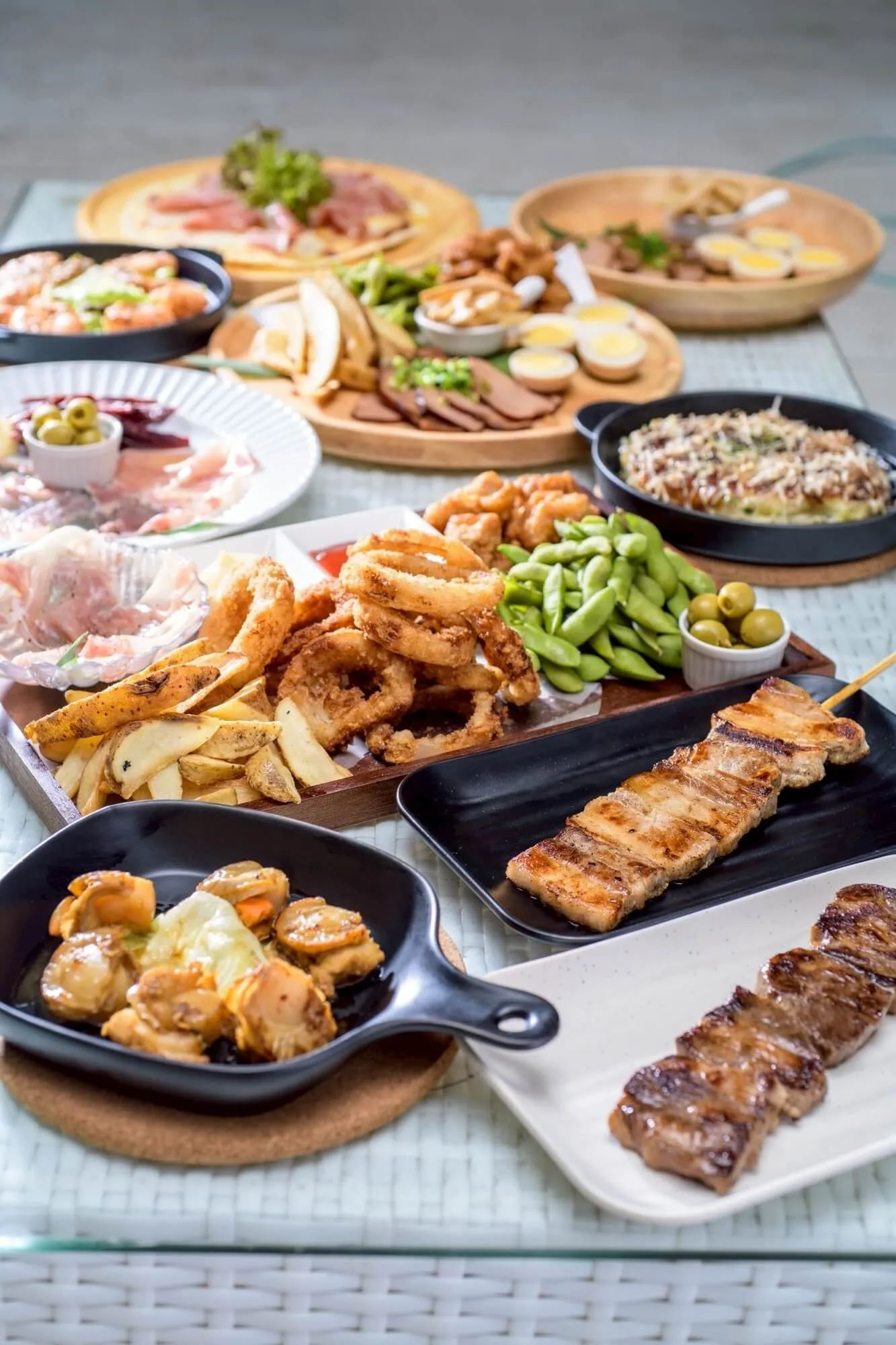 酷暑の夏は「アフター6」で楽しむ。鎌倉・由比ヶ浜「BBQ SEASIDE LOUNGE」、手ぶらBBQ＋飲み放題のセットプランが登場。