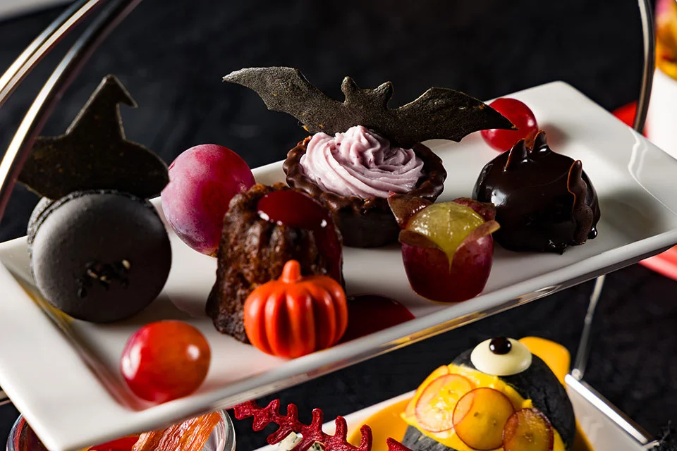 大阪の街並みとともに楽しむ大人のハロウィンを。1日10食限定の魔女やおばけが集うアフタヌーンティーと限定カクテル・デザートを10月1日より提供！東急ホテルズ