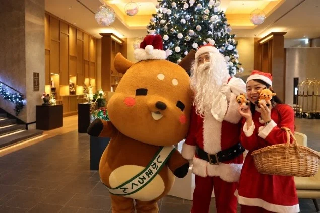 【JWマリオット・ホテル奈良】姉妹都市サマルカンドを象徴する「ブルー」が彩る「クリスマスツリー点灯式2026」11月11日に開催　マリオット・インターナショナル　ジャパン