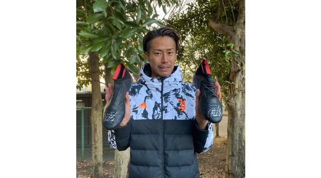 WE ARE J2！SC相模原が昇格記念オークションを開催！感動の最終戦着用ユニフォームや、選手が共に戦った思い出のアイテムを出品！「HATTRICK（ハットトリック）」にて1月29日スタート！