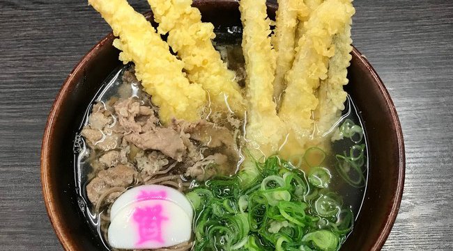 北九州のソウルフード「資さんうどん」は、毎年大好評の「年越しそば」の予約受付を全店舗にて11/22（月）～開始！こだわりの詰まった資さんの生そばで今年一年をねぎらい、新たな一年をお迎えください！！