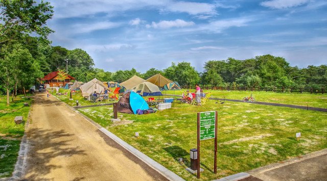東北で人気のキャンプ場 第３位！　名湯の湯めぐりも楽しめる「網張温泉キャンプ場」　今シーズンは４月２９日（金）オープン　手ぶらでキャンパーには盛岡駅からの送迎バスも便利！自然にときめくリゾート 休暇村