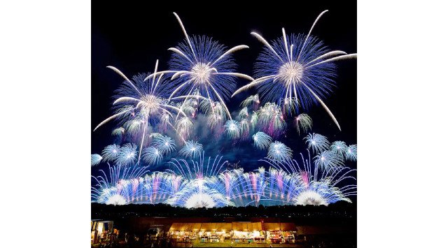 「日本煙火芸術協会60周年記念」の歴史的開催 日本三大花火大会「大曲の花火」- 春の章 - 株式会社紅屋青木煙火店