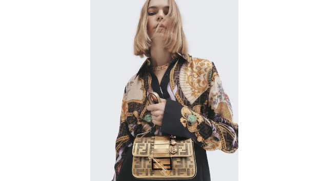 「ヴェルサーチェ バイ フェンディ」と「フェンディ バイ ヴェルサーチェ」、遂に発売！VERSACE BY FENDI – FENDI BY VERSACE COLLECTION LAUNCH