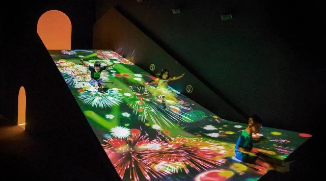 島根県立美術館にて「チームラボ 学ぶ！未来の遊園地と、花と共に生きる動物たち」を開催。2022年7月1日オープン チームラボ