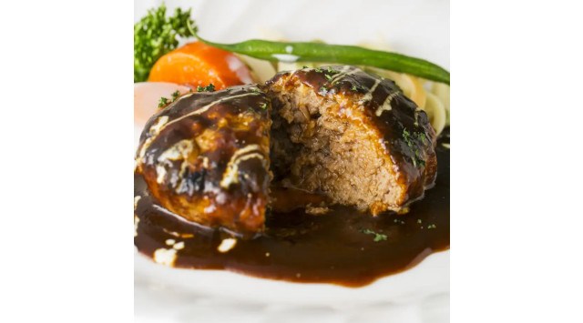 5/10（土）、美味しい肉料理が、馬事公苑 けやき広場に集結！ 雑誌『世田谷ライフ』が、肉をテーマにしたイベントを開催。 “推しの肉料理”を応援して、「世田谷ベストエール・ミート」を決めよう！