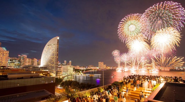 【夏季・週末限定】7/18(金)～9/14（日）ルーフトップテラスにて「THE OCEAN’S BAR」がOPEN！みなとみらいの景色がパノラマビュー！｜グランドオリエンタルみなとみらい 株式会社BP