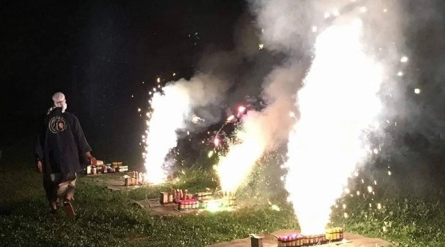 家族みんなで楽しめる“玩具花火大会”が中之島GATEで開催決定！～幻想的な光と、懐かしい夏の音と香りに包まれて～GLIONグループ
