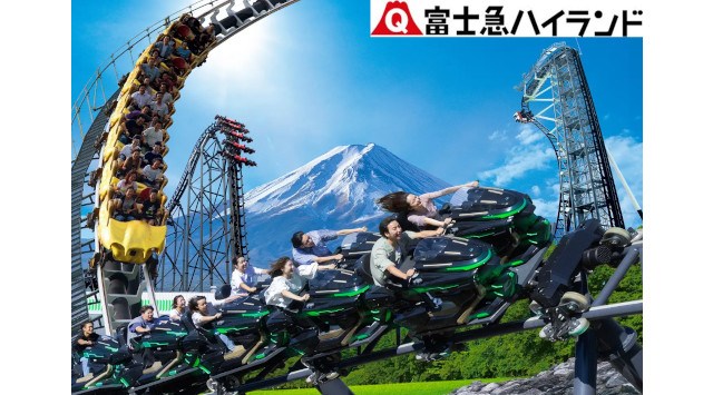 標高830mの富士急ハイランドで「涼」を満喫！雪あそび広場・ひんやりグルメフェア・納涼花火大会を開催！～「巨大かき氷フォトスポット」や地上50ｍの大観覧車から花火が楽しめる「特別鑑賞席」が新登場！～