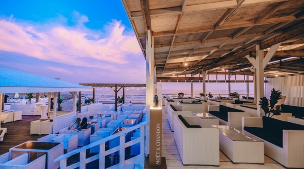鎌倉 由比ガ浜で手ぶらBBQ！アフター6の新たな楽しみ方！灼熱の昼間を避けて、夕暮れのビーチで涼しく優雅にBBQ＆花火も楽しめるお得なプランが登場